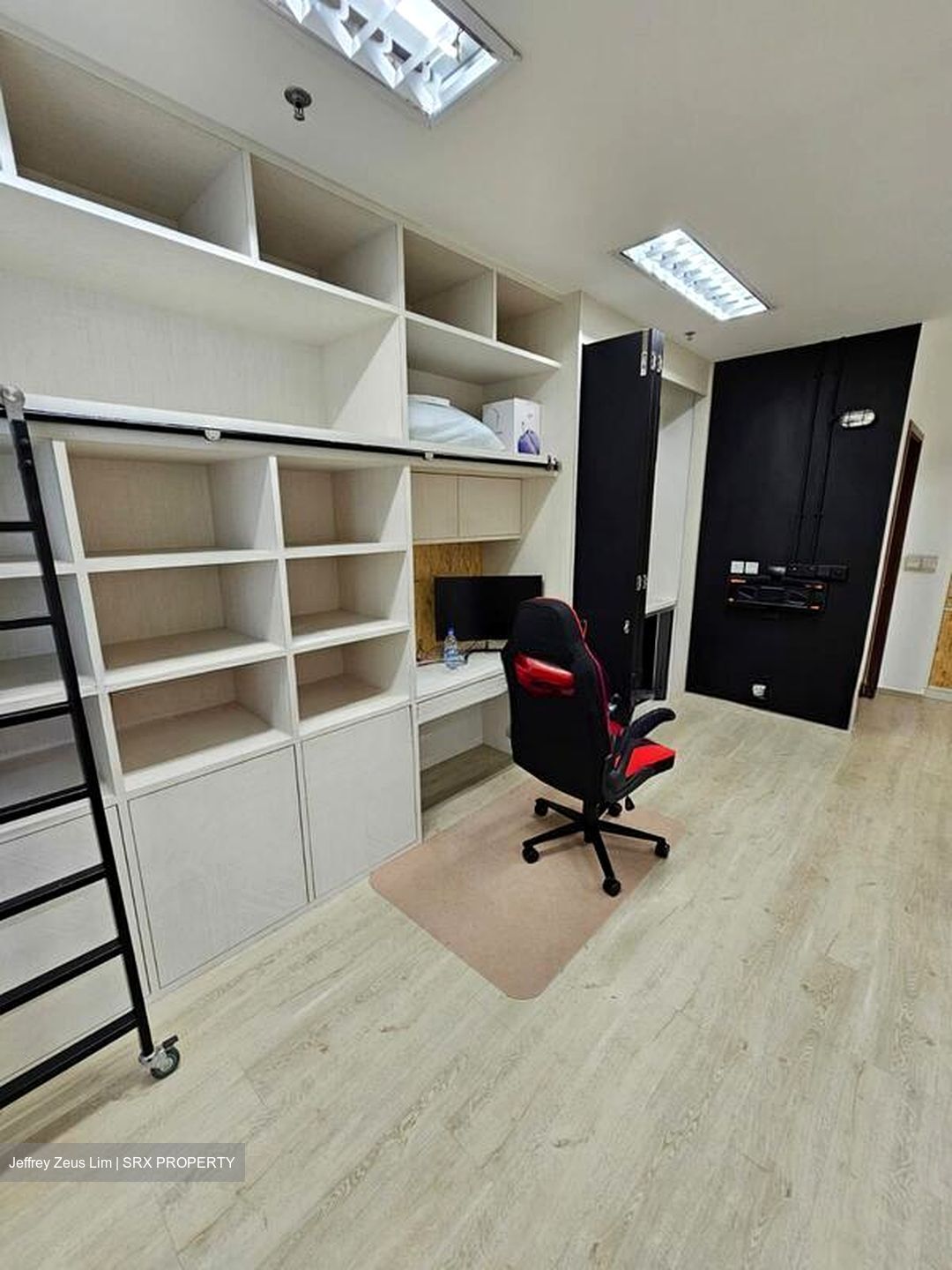 Soho Life (D15), Office #521084221